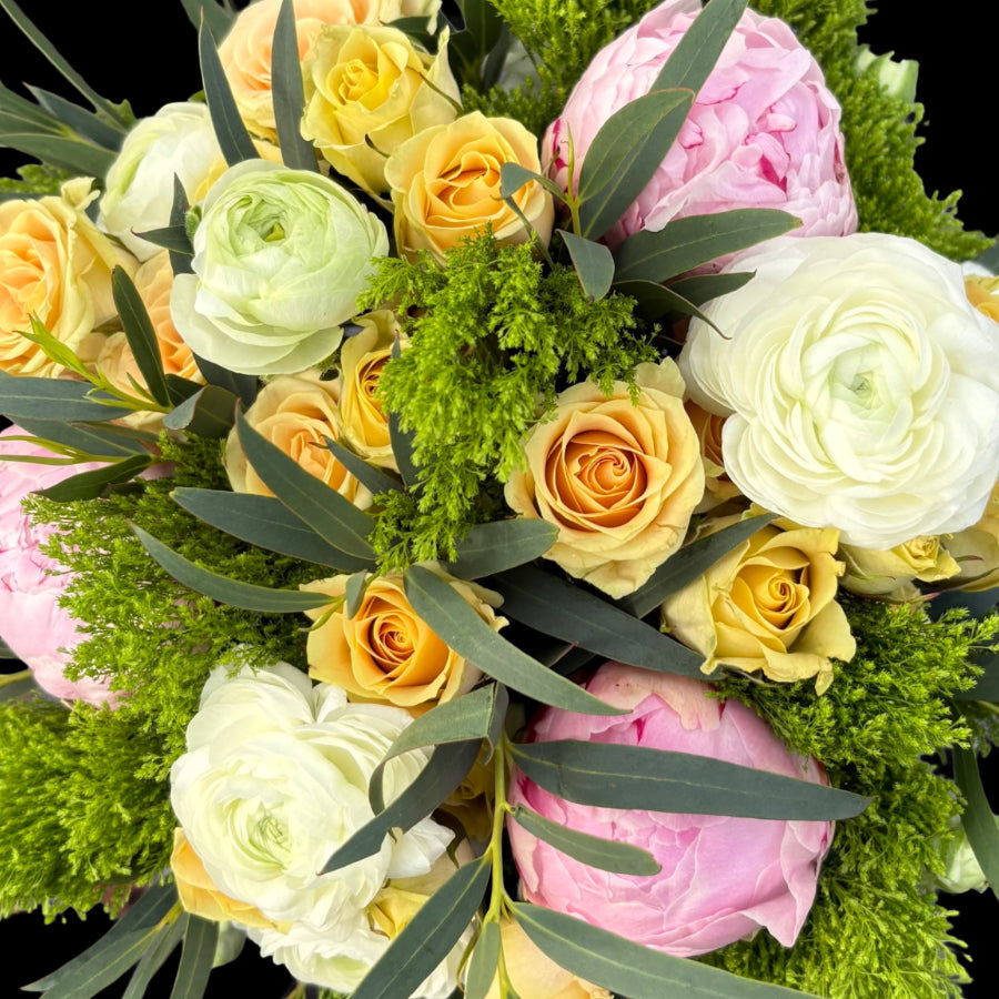YELLOW & ACCENTS SYMPATHY FLOWERS