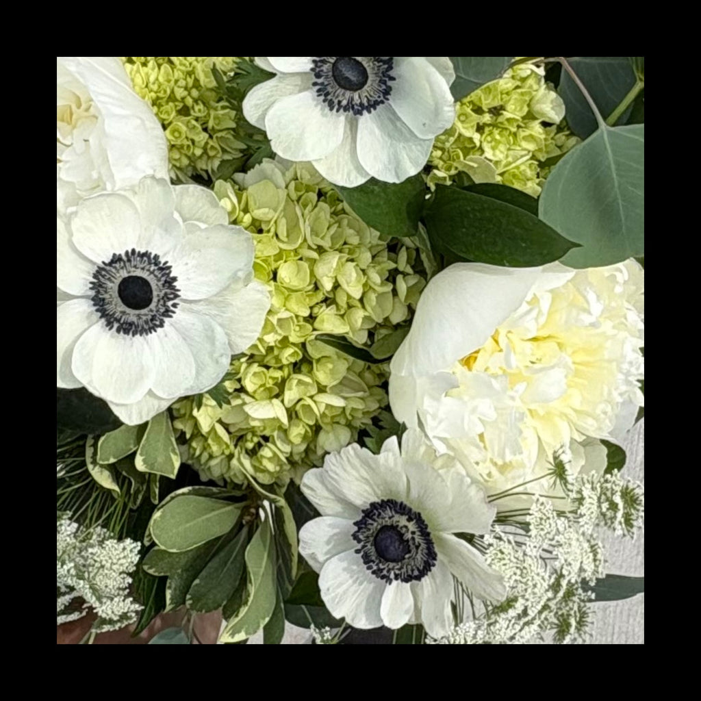 WHITE & GREEN SYMPATHY FLOWERS